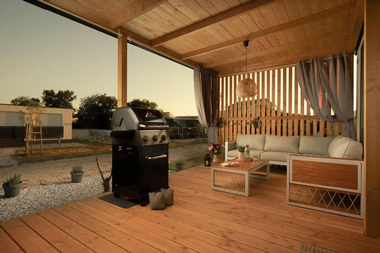 Campsite Luxury Home Alpha, Pool, Camp Volme - Nearby Kamenjak Banjole