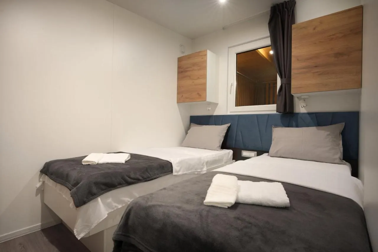 Campsite Luxury Home Alpha, Pool, Camp Volme - Nearby Kamenjak Banjole