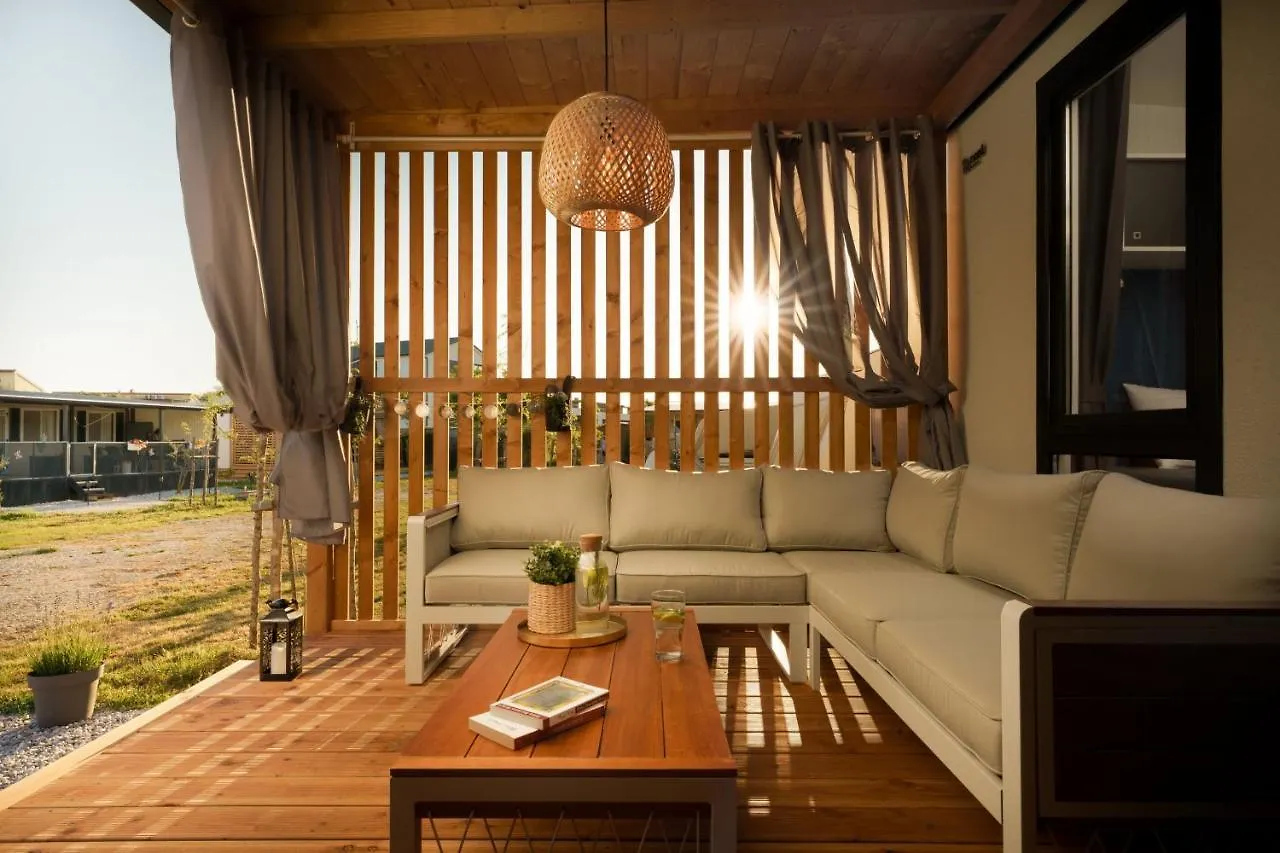 Campsite Luxury Home Alpha, Pool, Camp Volme - Nearby Kamenjak Banjole
